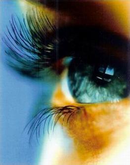 Warme mascara tip toepassen