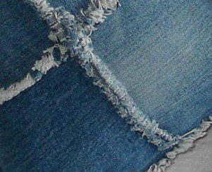 kussenhoes van jeans stof denim spijkergoed maken 1