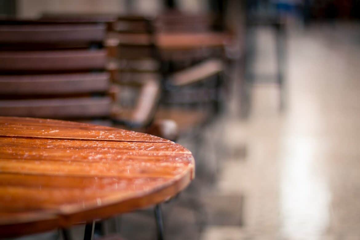 desk-rain-raining-17738 (2)