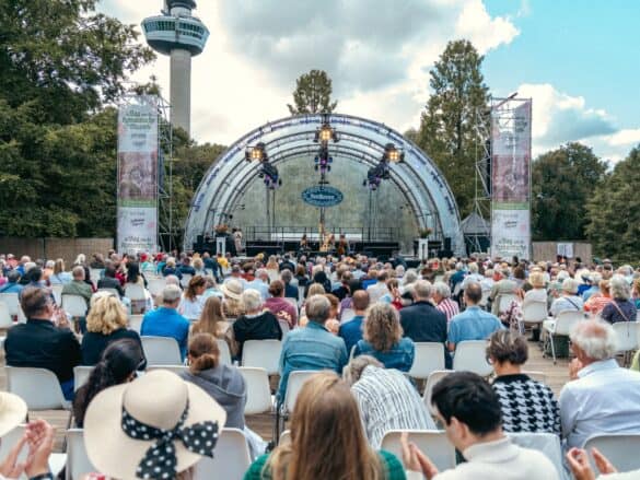 KlassiekinhetPark-Beethovenpodium